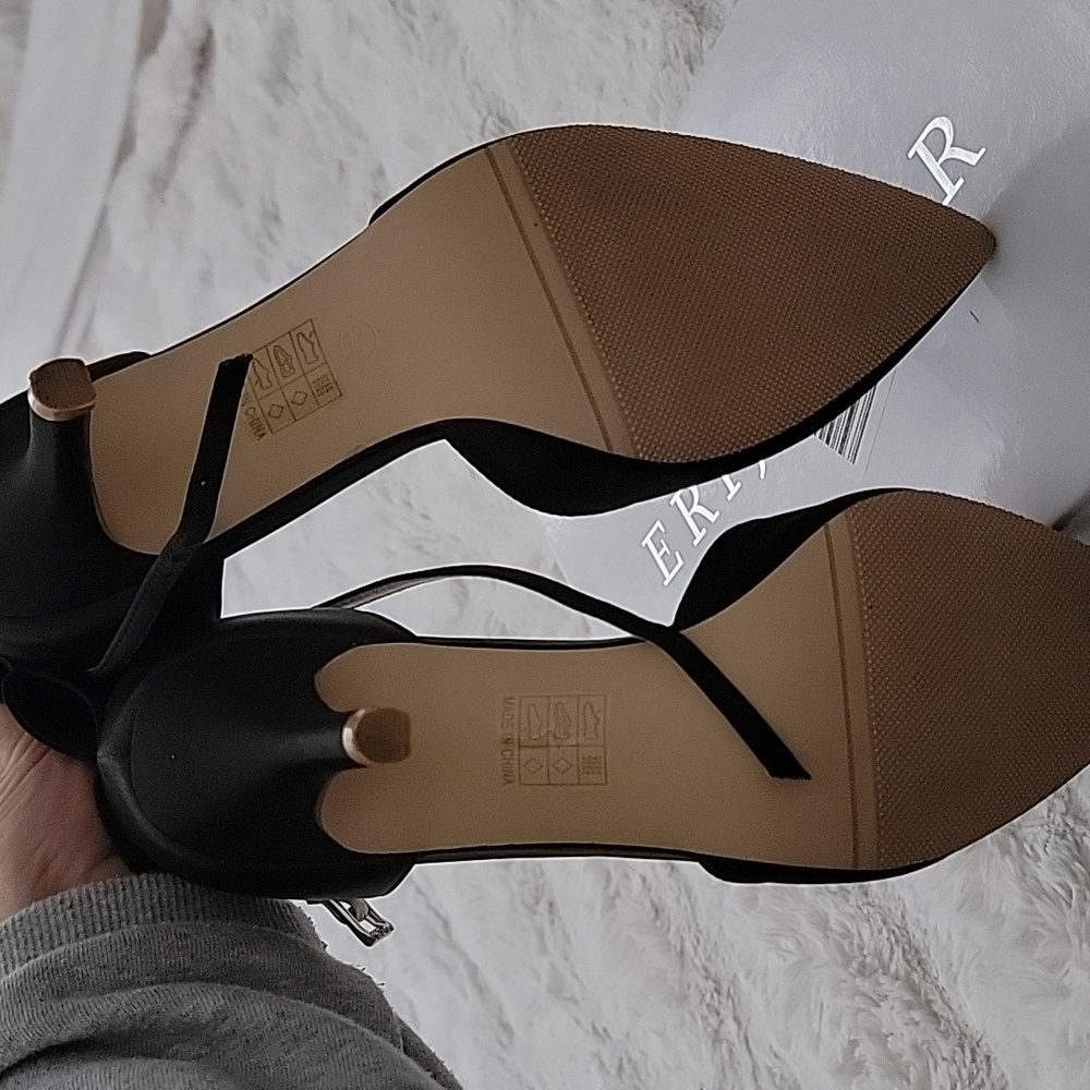Shoe - Picture 6 of 6